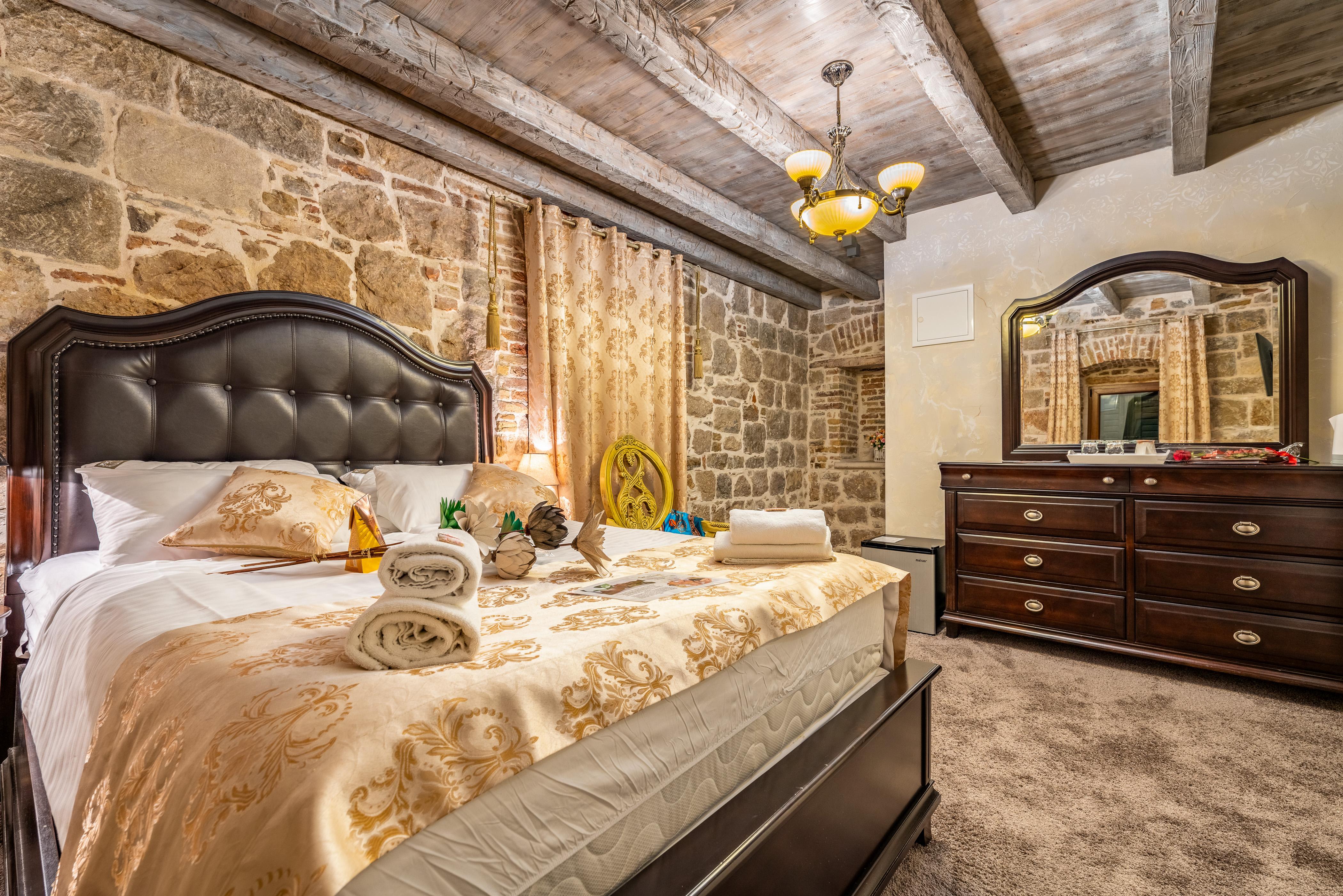 Heritage Palace Varos - Mag Quaint & Elegant Boutique Hotels Сплит Экстерьер фото